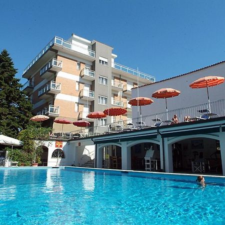 בלריה-איגאה מרינה Hotel Nautic B&B מראה חיצוני תמונה