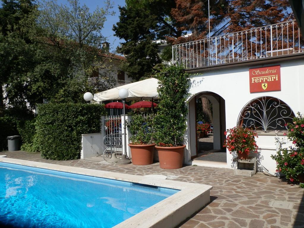 בלריה-איגאה מרינה Hotel Nautic B&B מראה חיצוני תמונה